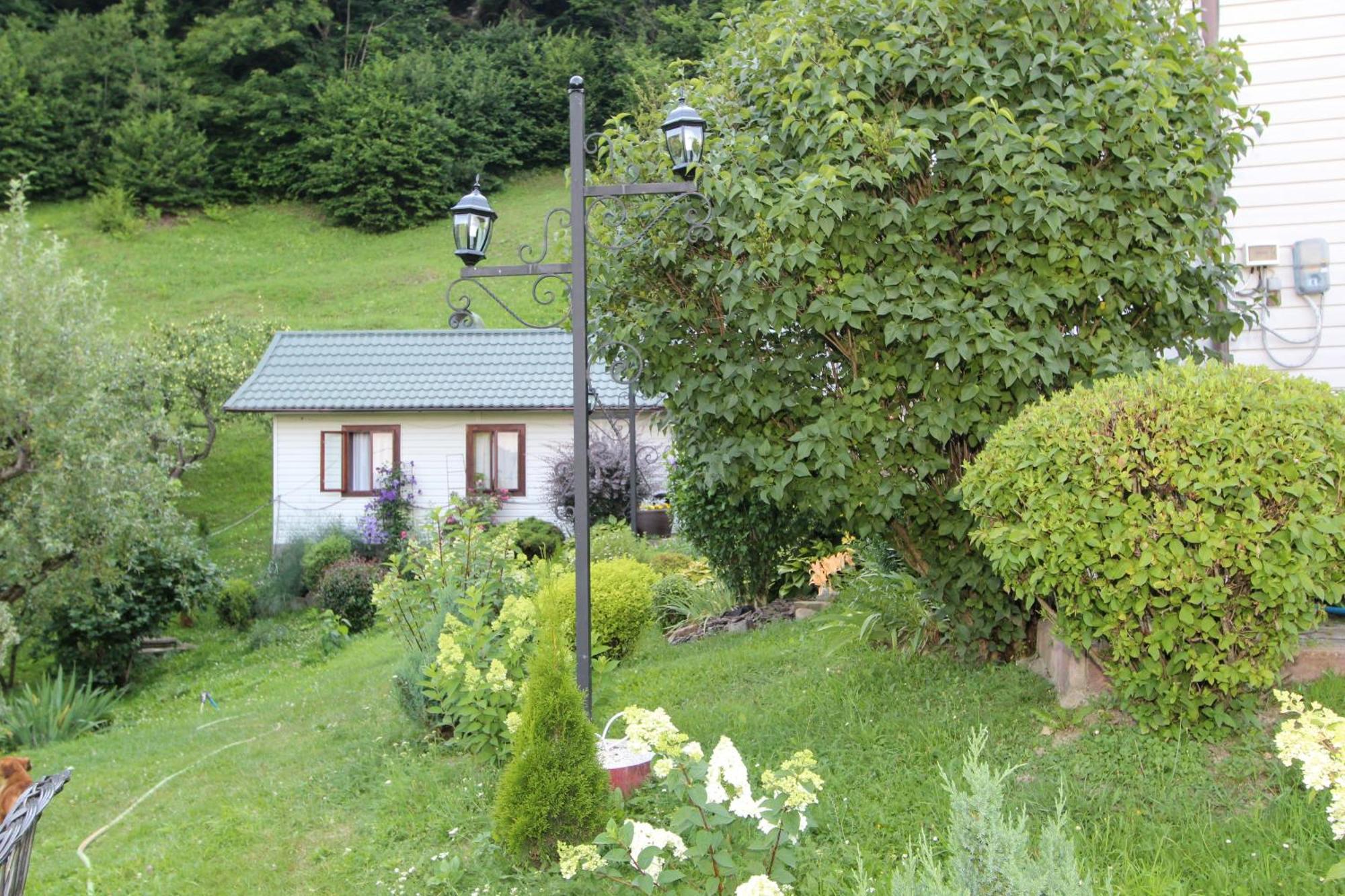 Котедж "Красний Краєвид" Yaremtche Extérieur photo